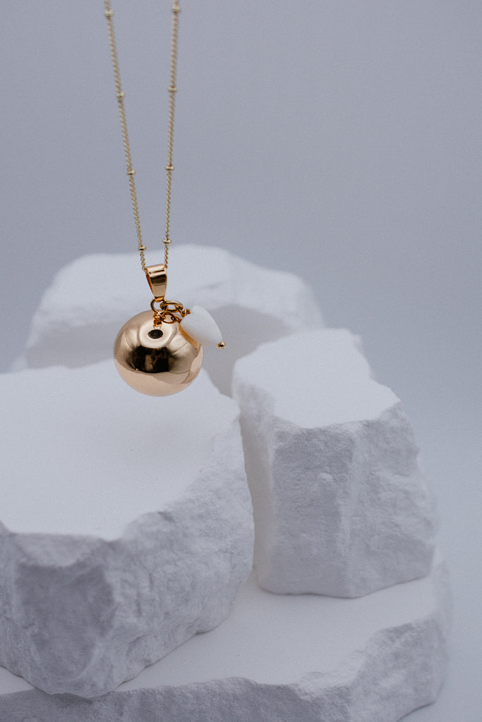 Chaine Bola doré Aura & Cœur en nacre